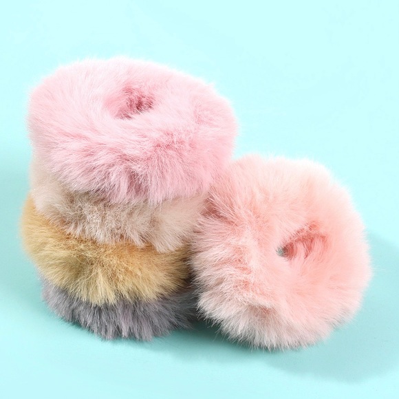 🔥 5 Piece Fur Hair Ties - Picture 8 of 8